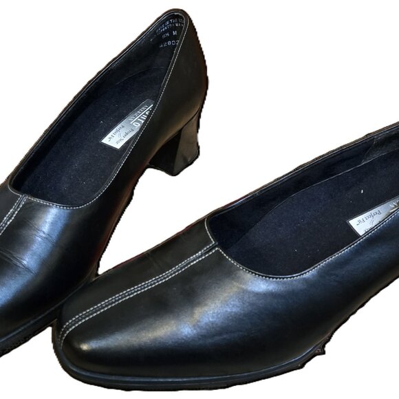 Munro shoes Women's size 8.5 M - Picture 2 of 4